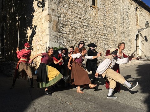 La Troupe